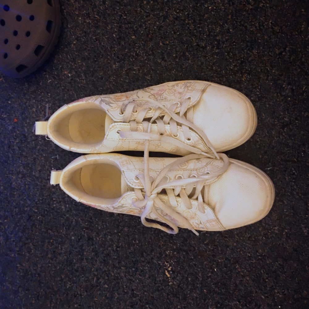 Women's White Casual Sneakers